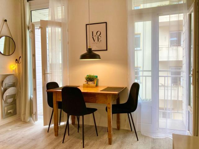 Living at Saarpartments -Adults Only- Business & Holiday Apartments with Netflix for Long- and Short term Stay, 3 min to St Johanner Markt and Points of Interest