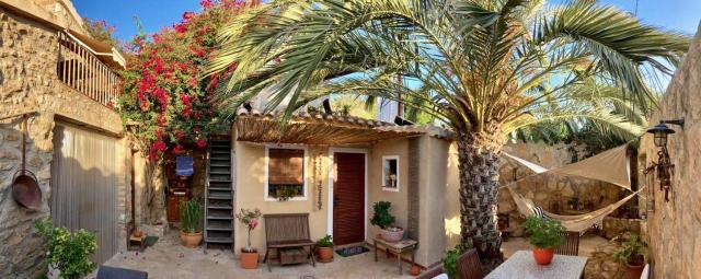 Tinyhouse im Patio einer romantischen Finca