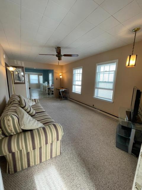 Next to Seaside Boardwalk! - Spacious 3 Bedroom