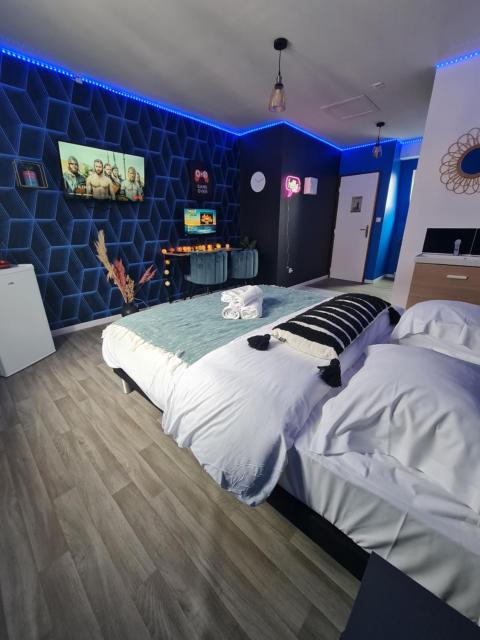 NG SuiteHome - Lille I Roubaix Centre I 121 - Gamer - Arcade de jeux - WIFI - NETFLIX