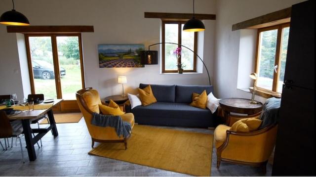 Walnut Lodge Espas 2 bedroom, Barn Conversion