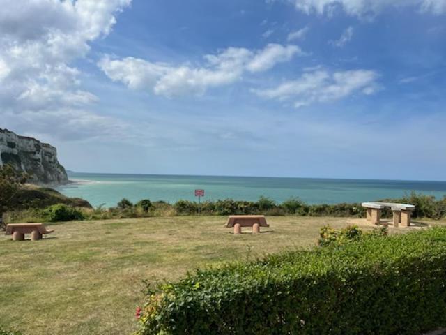 Le gîte des Falaises - plage à pied - vue sur mer 10 minutes de Dieppe