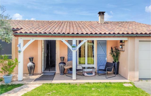 2 Bedroom Nice Home In Lachapelle-Auzac