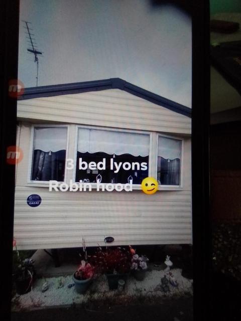 Deluxe 3 bedroom Lyons Robin hood oaklands with free wifi free sky