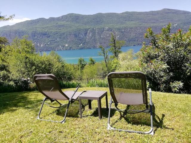 Meublé avec jardin au bord lac du Bourget