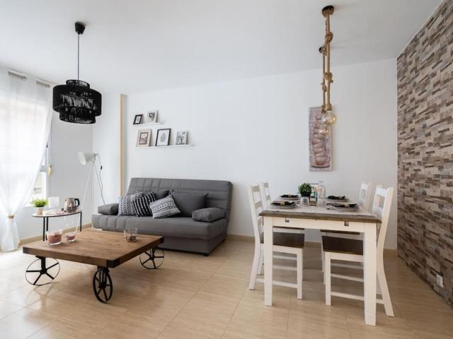 Adorable apartment 60m from the beach by Hometels