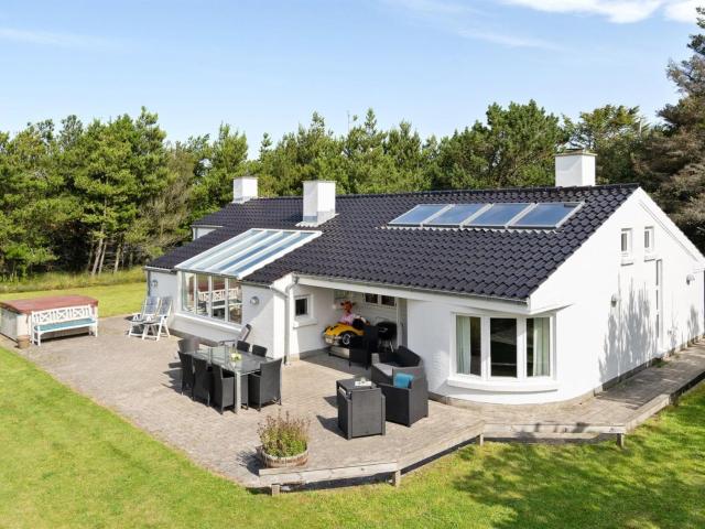 Holiday Home Fatima - 800m from the sea in NW Jutland by Interhome