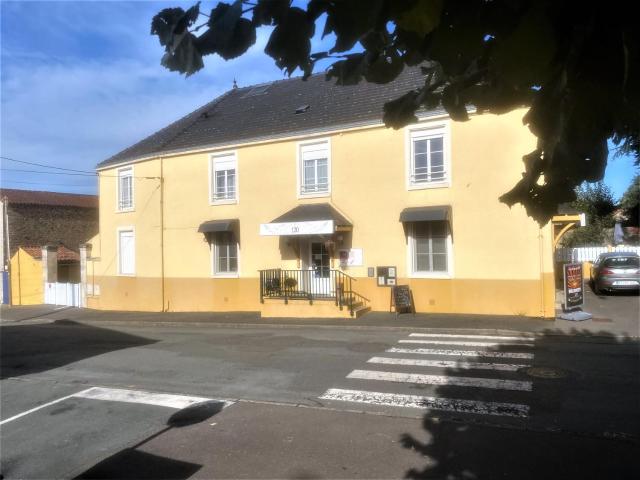 Le 120 - Groupe Logis Hotels - Ex Auberge la Terrasse