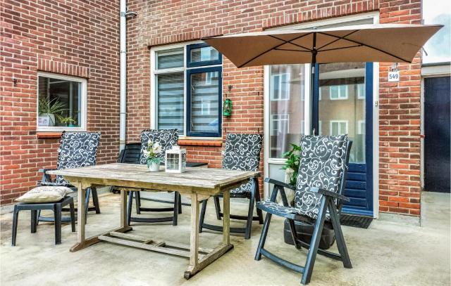 3 Bedroom Beach Front Home In Vlissingen