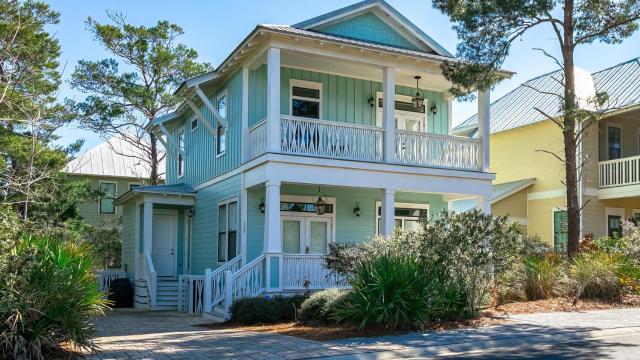 Shades of Blue - Beautiful 4 bedroom home in Blue Mountain Beach