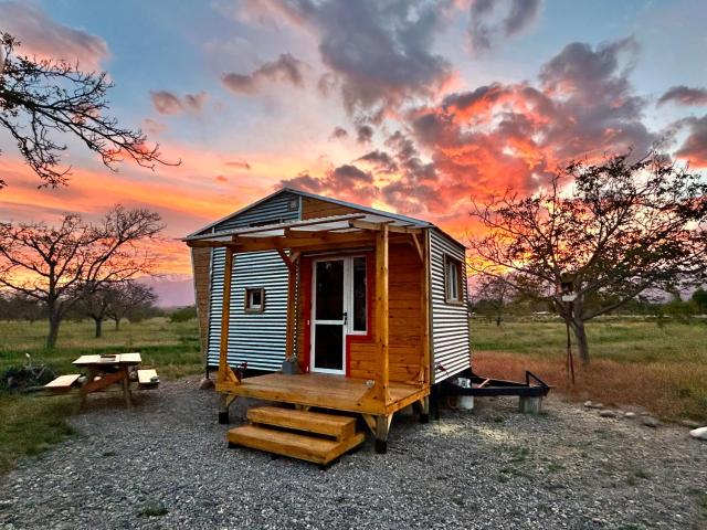 Namakai.tinyhouse, minimalism in a magic place