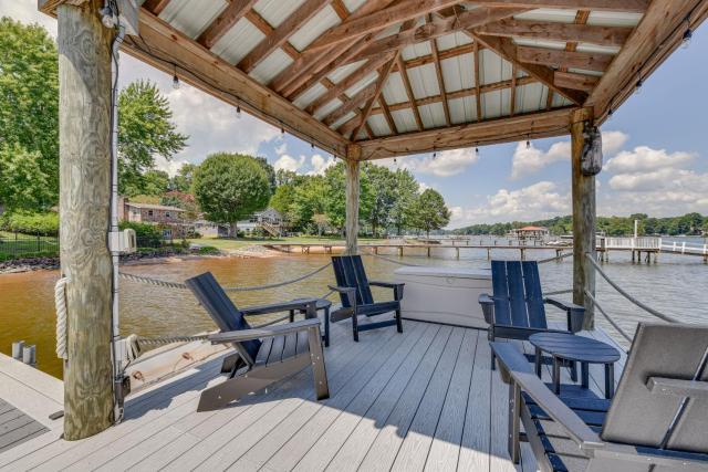 Pet-Friendly Lake Norman Home with Boat Dock!