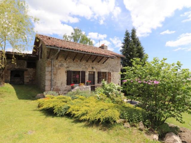 Maison de caractère avec jardin, terrasse et cheminée près du Lot. Tranquillité assurée ! - FR-1-742-427