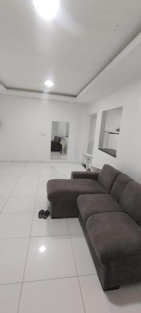 Apartamento grande Prédio MBAHIA