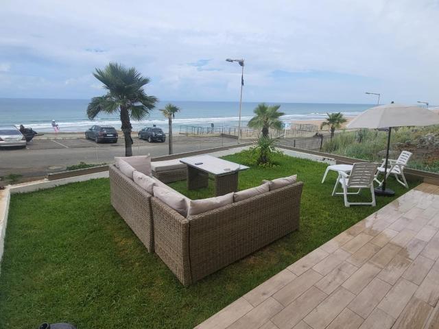 Appartement Plage des Nations Prestigia Front Mer avec grand Jardin