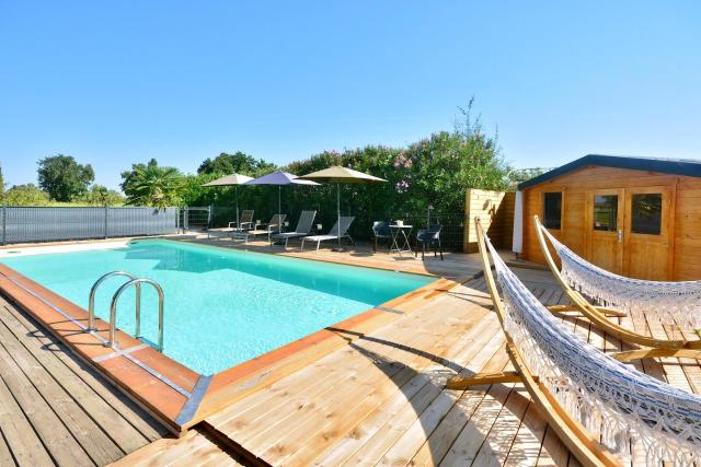 Gîte le Mizériat - Appartement avec piscine privée