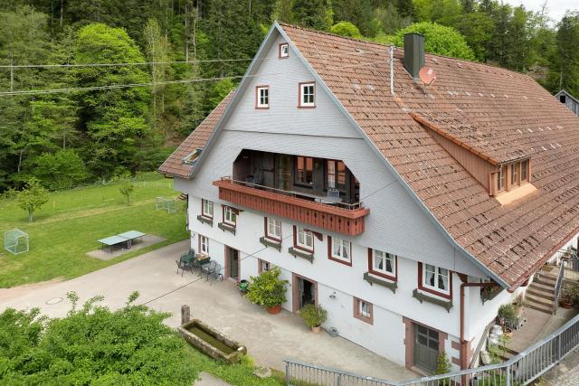 Ferienwohnung im Hof 120qm