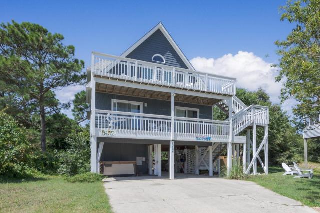 4012 - Beach Runner by Resort Realty