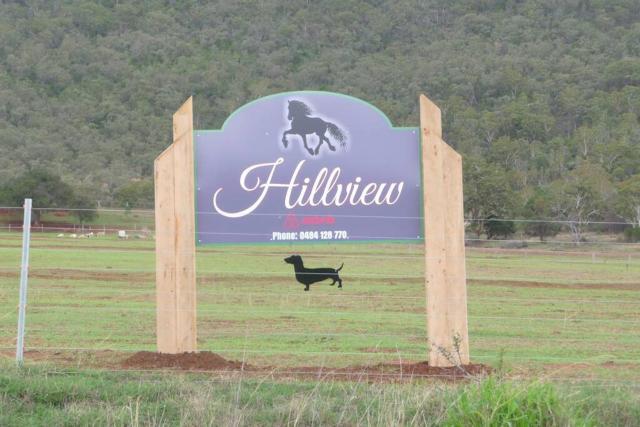 Hillview, a quiet country escape with views.