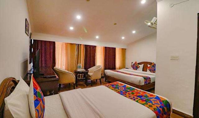 FabHotel Stay Comfort Mall Road