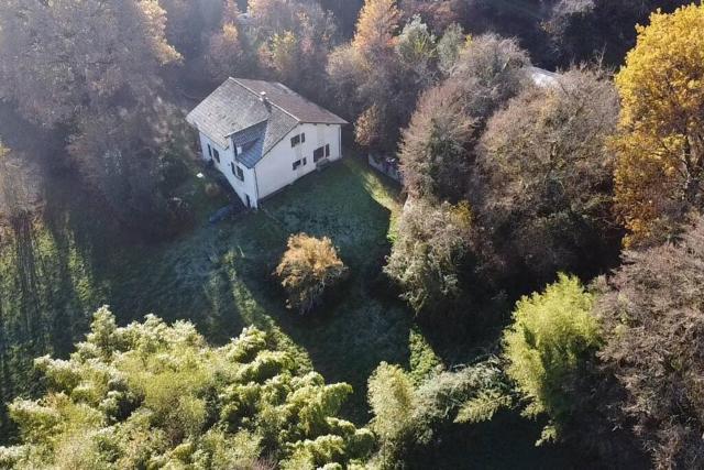 Romantique, avec son petit étang privé en Dordogne