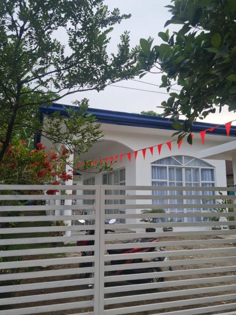 Palapag White House, your holiday home