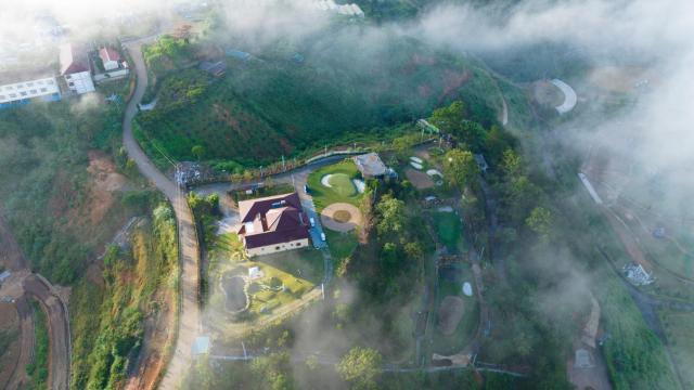 Four Spring Villas & Golfs Da Lat