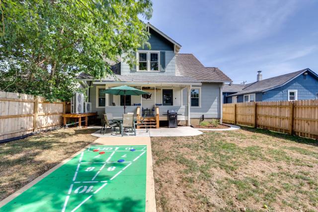 Missouri Retreat with Deck, Grill and Shuffleboard!