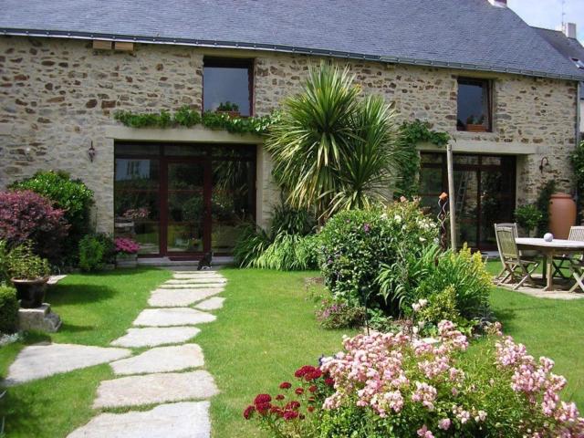 Gîte spacieux avec jardin arboré au cœur de la Brière, proche de Guérande - tout confort inclus - FR-1-306-1258