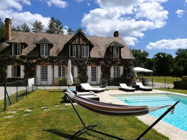 Maison de Charme avec Piscine et Parc Arboré en Sologne - FR-1-590-393