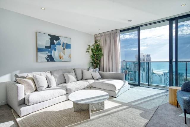 Broadbeach Exclusive - Sky High Luxury at Oracle