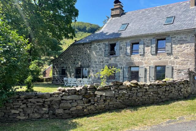 Gîte pour 9 personnes avec jardin à proximité du Puy Mary