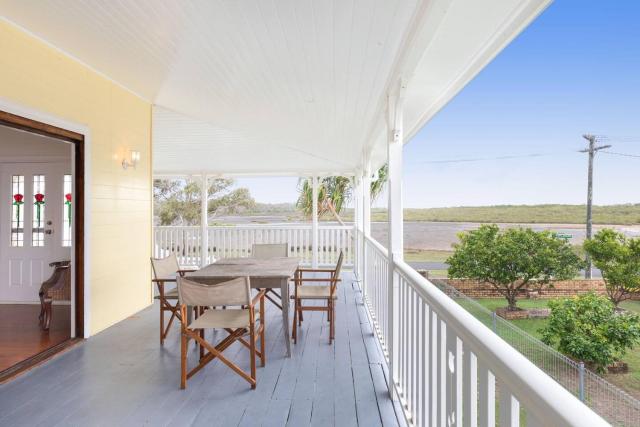 Coastal Queenslander with Fraser Island Views