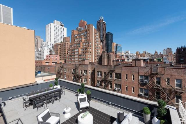 3BR Penthouse with Massive Private Rooftop