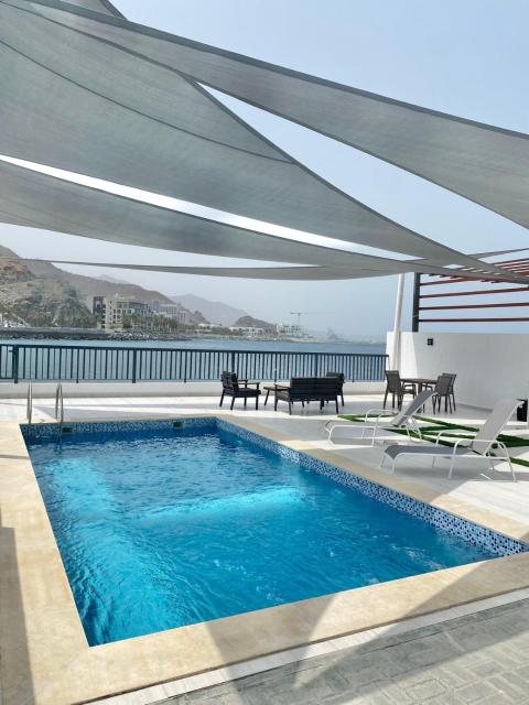 The Pearl Villa 5 BR Swimming Pool with Sea and Mountain view - Al Dana Island Fujaira