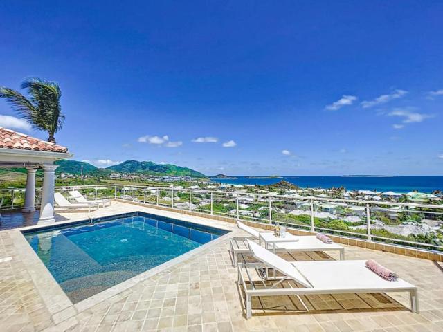 Villa d Este sublime view on Orient Bay 950 m from the beach