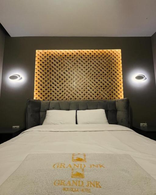 GRAND JNK Boutique Hotel