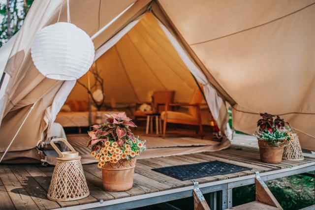 Glamping Černická obora