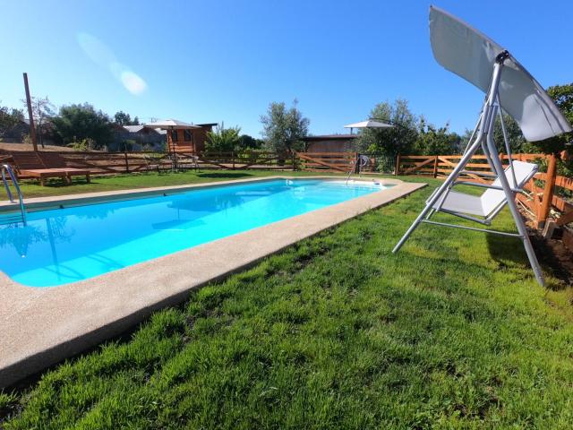 Cabaña Refugio Magenta y Piscina privada