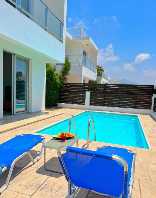 3 Bedroom Coral Bay Beach Seaview Villa I Private Pool