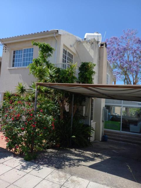 Three Bedroom with Fireplace and Piano