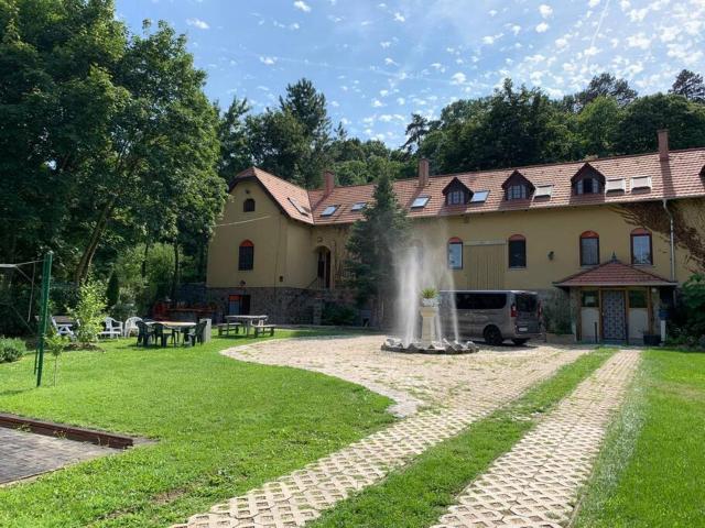 Manor House on the Danube Bend