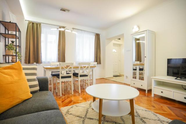 Piroska Bartóktéri Apartman 02