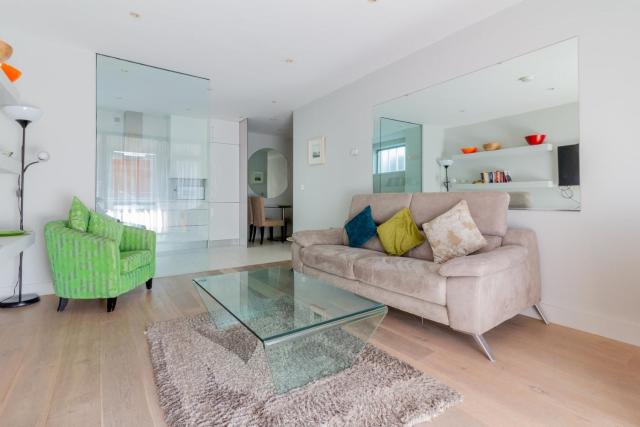 GuestReady - Stylish Living on Baggot Street