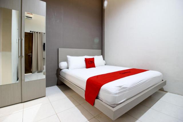 RedDoorz Plus near UPN Jogjakarta 2