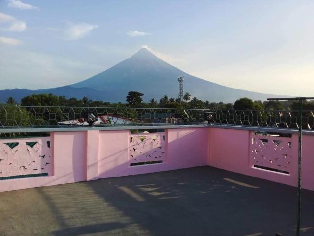 Roseville Home Stay and Tour Agency Tabaco City