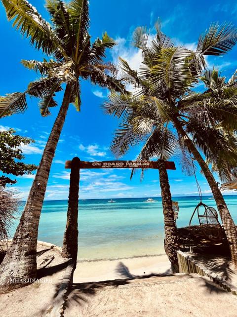 On Board Panglao Beach Hostel & Resort