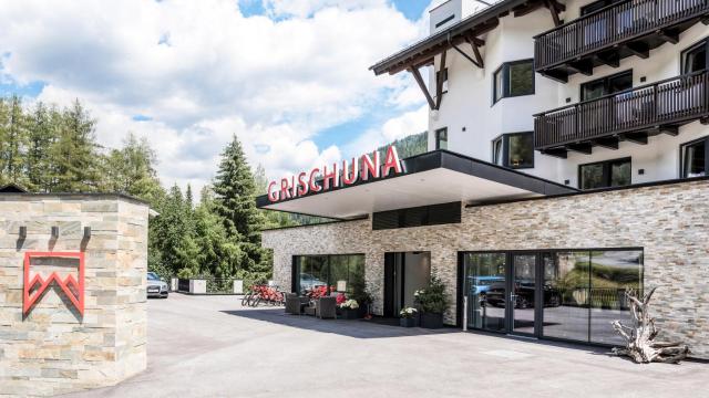 Heart Hotel Grischuna