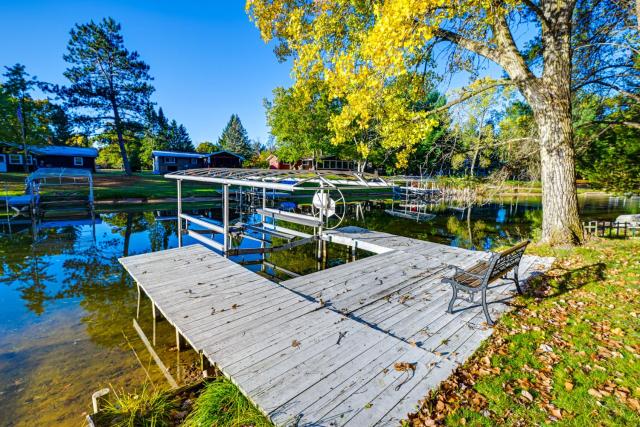 Lakefront Nekoosa Home Private Beach and Boat Dock!