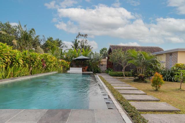 Kubu Selat Villa and Glamping